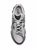 New Balance 2000 - Image 2