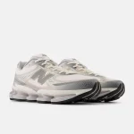 New Balance 2000 - Image 2