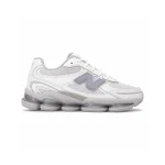 New Balance 2000