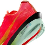 Nike ZoomX Vaporfly 4 - Image 4