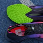 Nike ZoomX Vaporfly 4 - Image 7