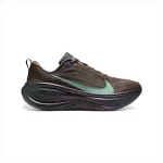 Nike Vomero Plus